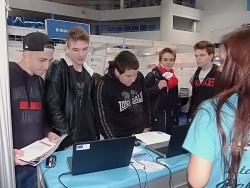 Obrázok ku správe: High School Graduation E-Tests at Autumn Fair